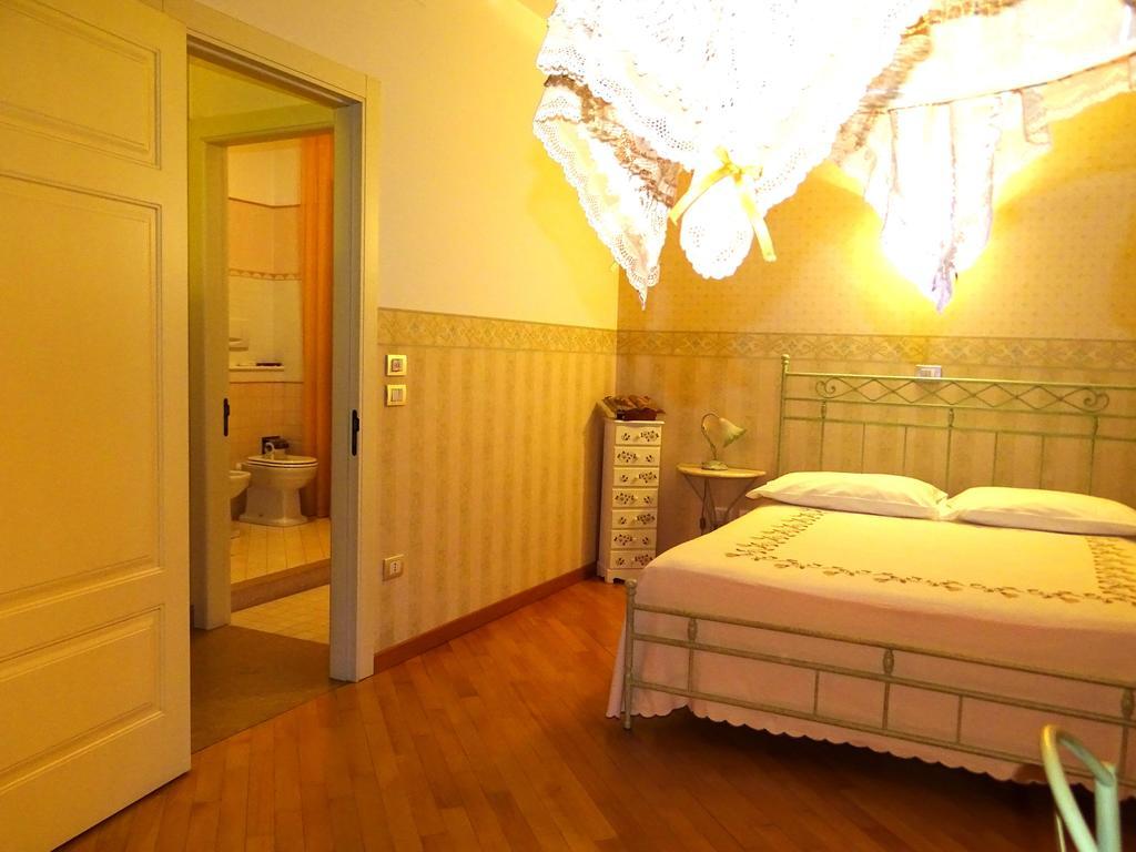 Villa Gioia Rooms Montegranaro Rum bild